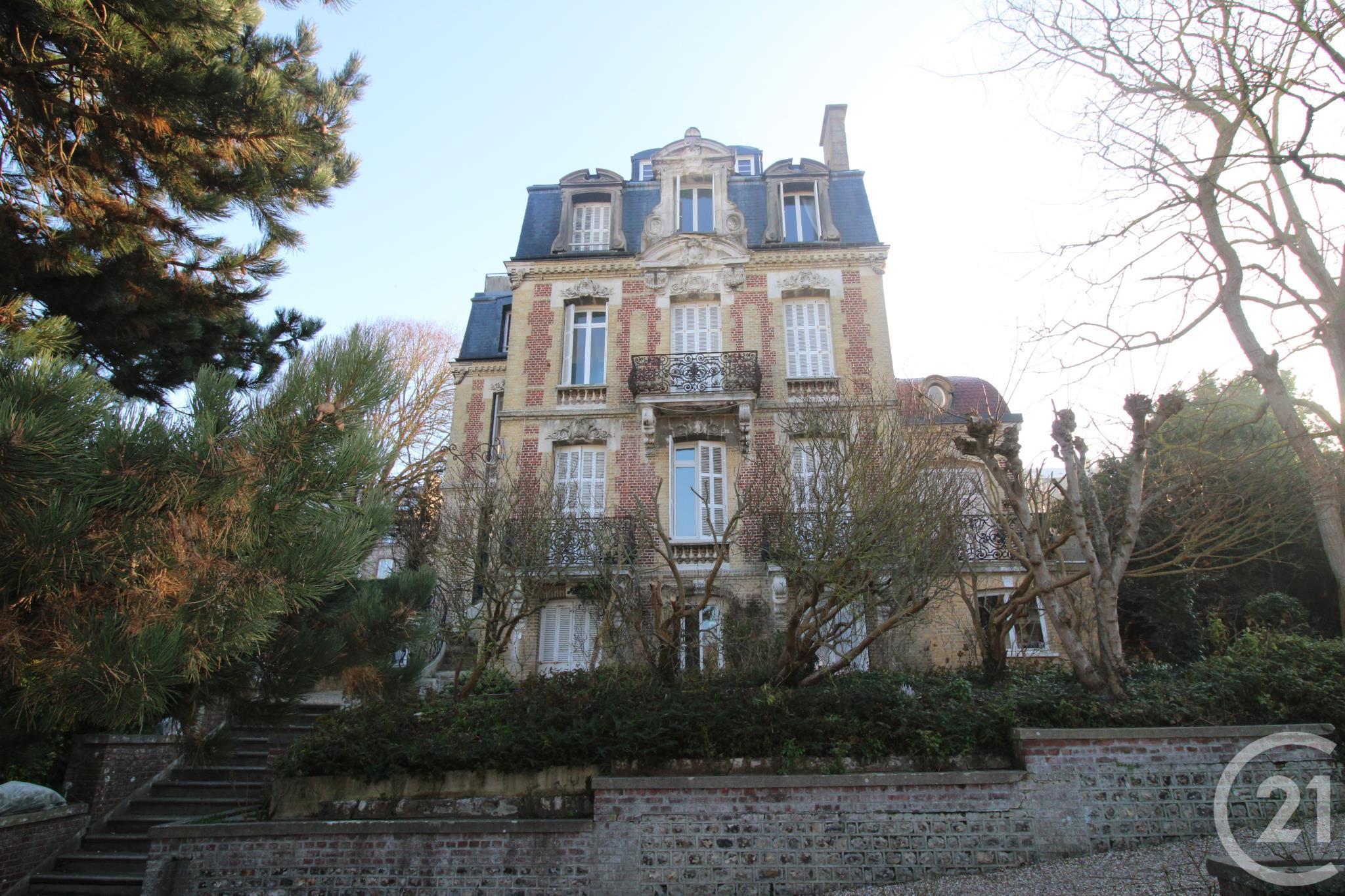 Appartement à louer - 2 pièces - 36 m2 - ST VALERY EN CAUX - 76 - HAUTE-NORMANDIE