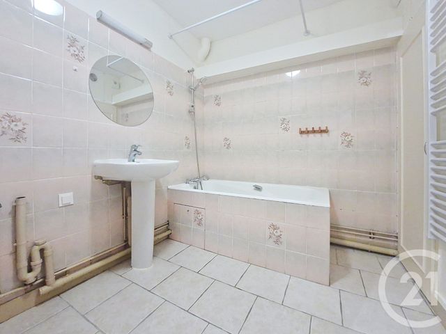 Appartement F3 à vendre - 3 pièces - 89.19 m2 - ST VALERY EN CAUX - 76 - HAUTE-NORMANDIE - Century 21 Accore