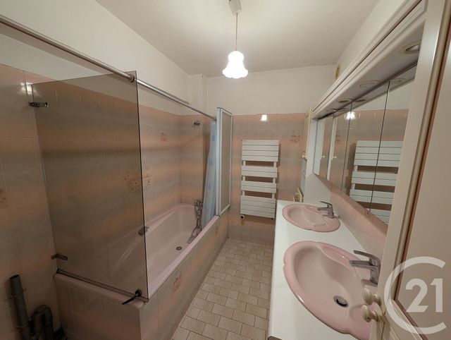 Appartement F4 à vendre - 4 pièces - 88.4 m2 - ST VALERY EN CAUX - 76 - HAUTE-NORMANDIE - Century 21 Accore