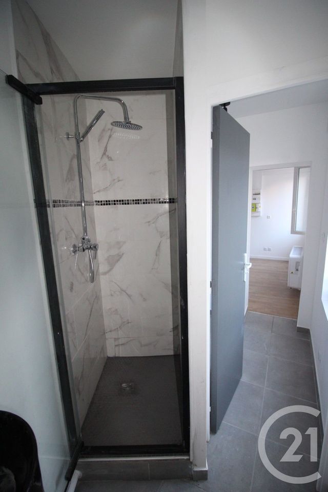 Appartement F1 à louer - 1 pièce - 10.94 m2 - ST VALERY EN CAUX - 76 - HAUTE-NORMANDIE - Century 21 Accore