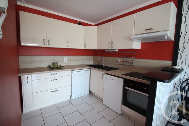 Appartement F2 à louer - 2 pièces - 50.0 m2 - ST VALERY EN CAUX - 76 - HAUTE-NORMANDIE - Century 21 Accore