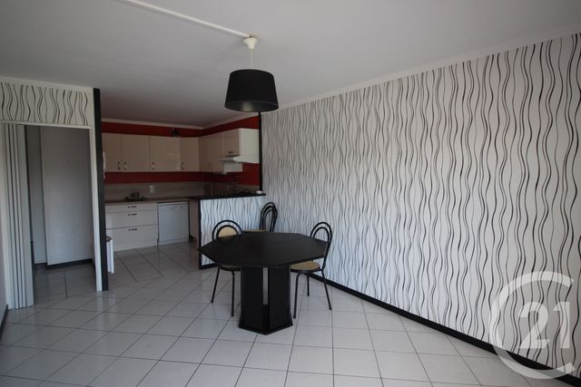 Appartement F2 à louer - 2 pièces - 50.0 m2 - ST VALERY EN CAUX - 76 - HAUTE-NORMANDIE - Century 21 Accore