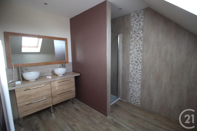 maison à louer - 6 pièces - 204.0 m2 - ST LAURENT EN CAUX - 76 - HAUTE-NORMANDIE - Century 21 Accore