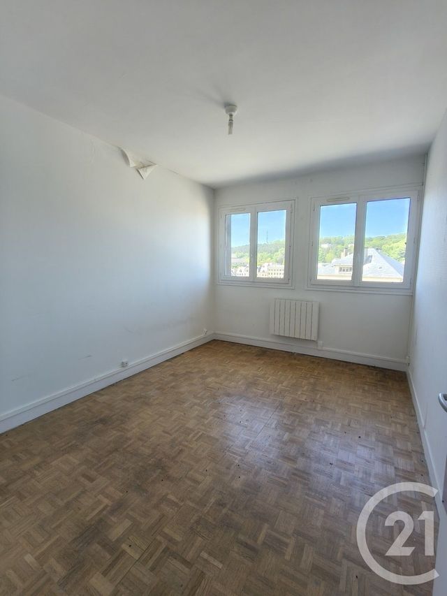 Appartement F4 à louer - 4 pièces - 97.73 m2 - ST VALERY EN CAUX - 76 - HAUTE-NORMANDIE - Century 21 Accore
