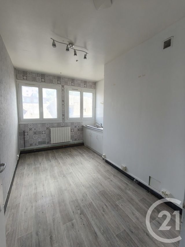 Appartement F4 à louer - 4 pièces - 97.73 m2 - ST VALERY EN CAUX - 76 - HAUTE-NORMANDIE - Century 21 Accore