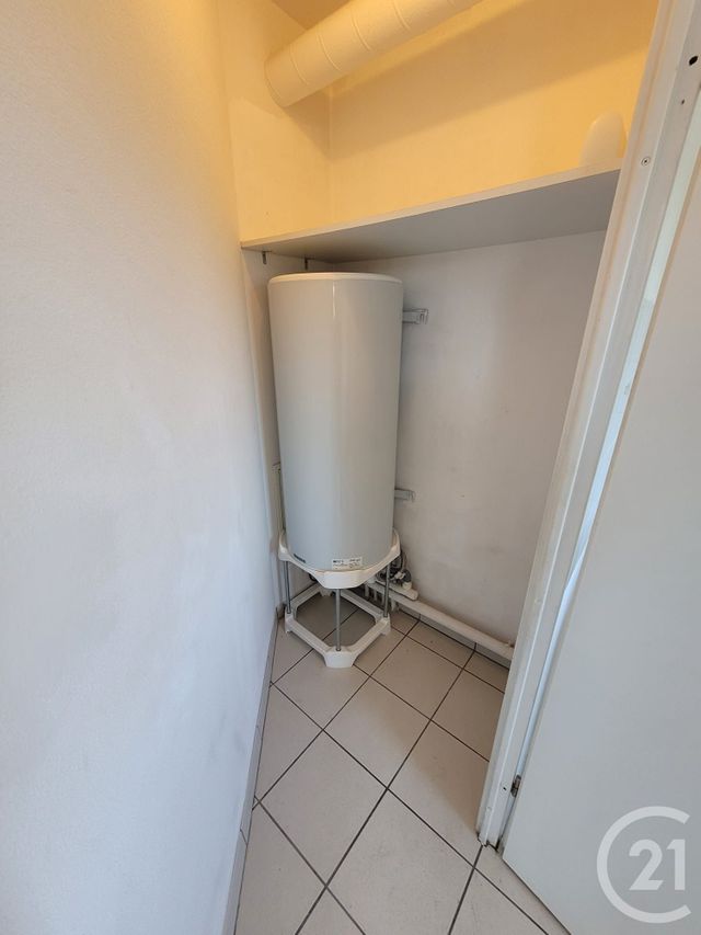 Appartement à louer - 2 pièces - 43.59 m2 - ST VALERY EN CAUX - 76 - HAUTE-NORMANDIE - Century 21 Accore