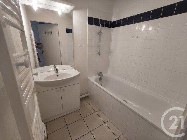 Appartement à louer - 2 pièces - 43.59 m2 - ST VALERY EN CAUX - 76 - HAUTE-NORMANDIE - Century 21 Accore